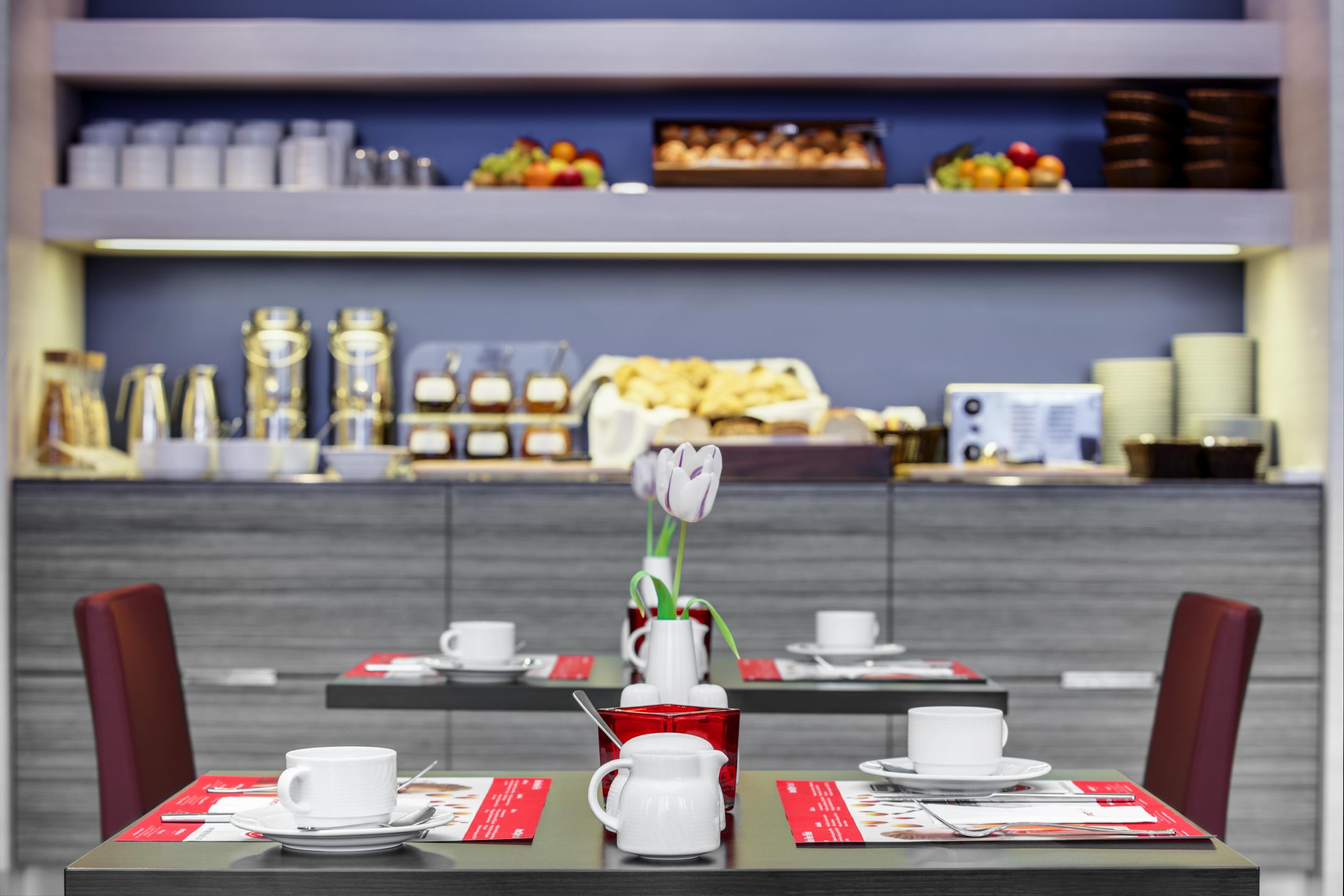 Intercityhotel Hamburg Dammtor-Messe מראה חיצוני תמונה