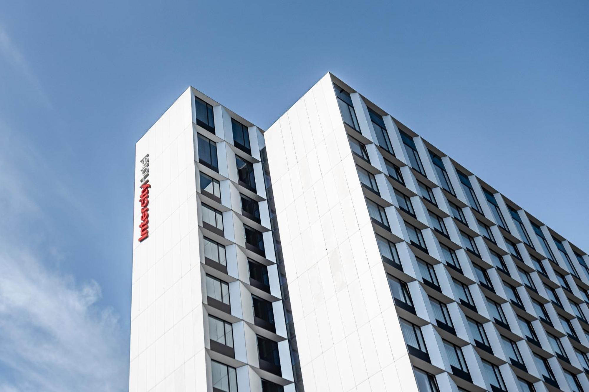 Intercityhotel Hamburg Dammtor-Messe מראה חיצוני תמונה