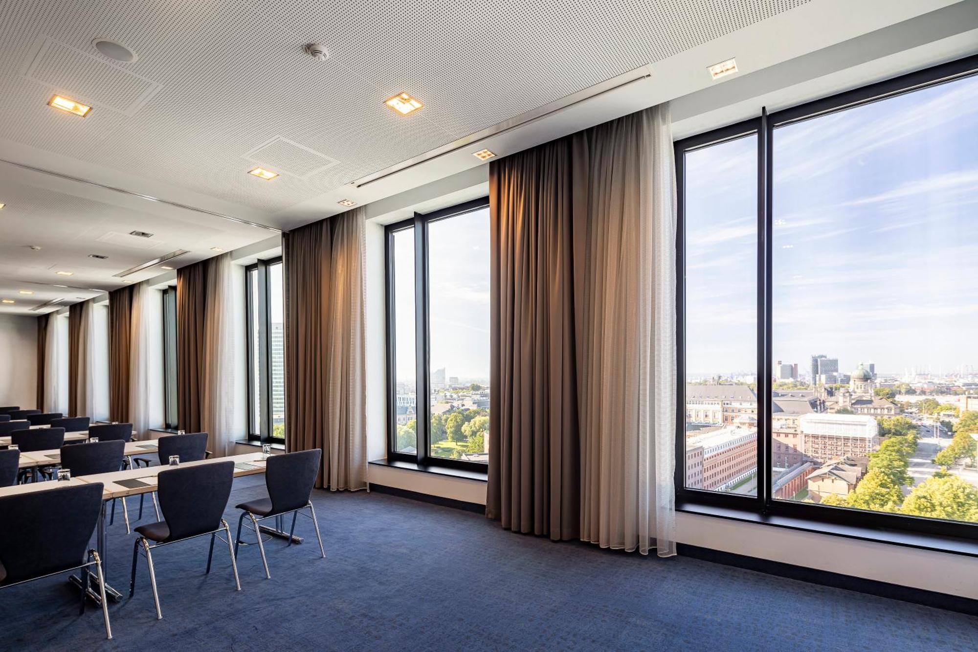 Intercityhotel Hamburg Dammtor-Messe מראה חיצוני תמונה