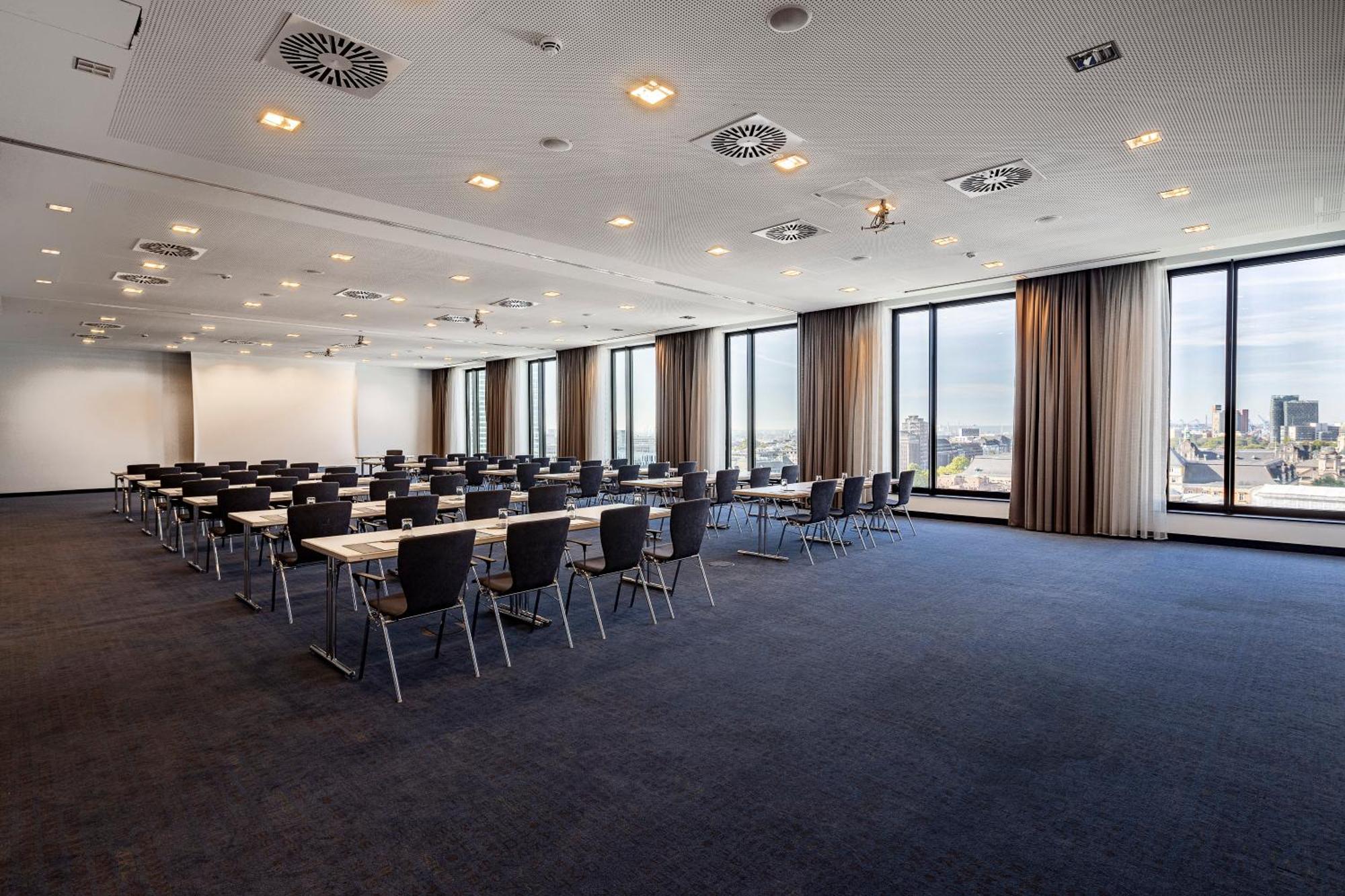 Intercityhotel Hamburg Dammtor-Messe מראה חיצוני תמונה