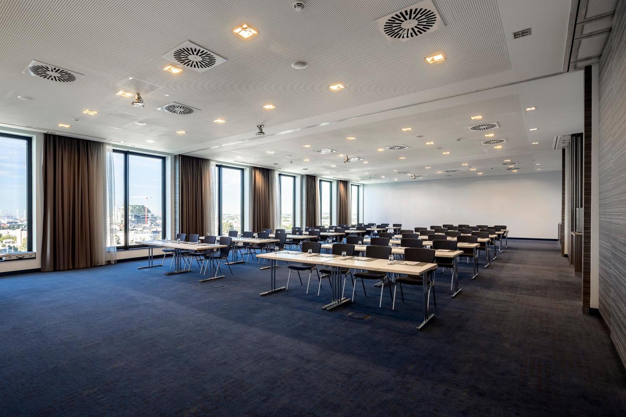 Intercityhotel Hamburg Dammtor-Messe מראה חיצוני תמונה